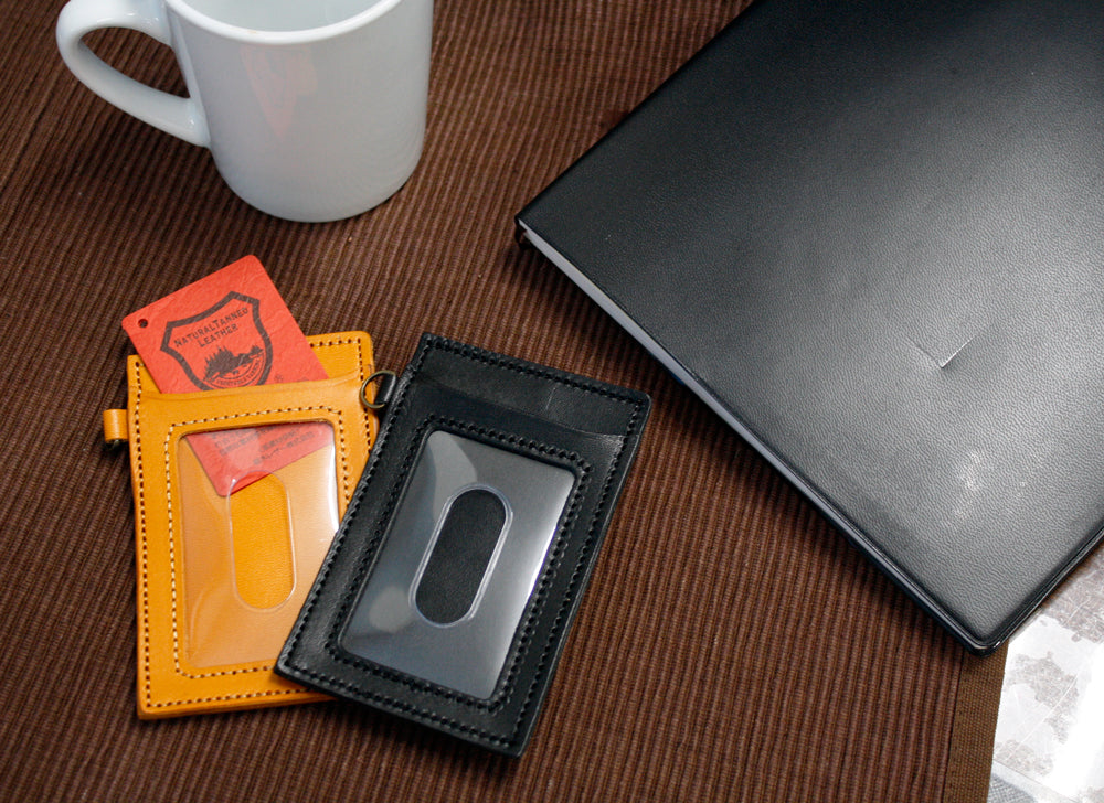 栃木レザー パスケース 牛革 本革 革小物 日本製 ベジタブル タンニン 鞣し サイズ7×11cm プレゼント キーホルダー 通勤通学 ビジネス カジュアル カードケース ファッション小物